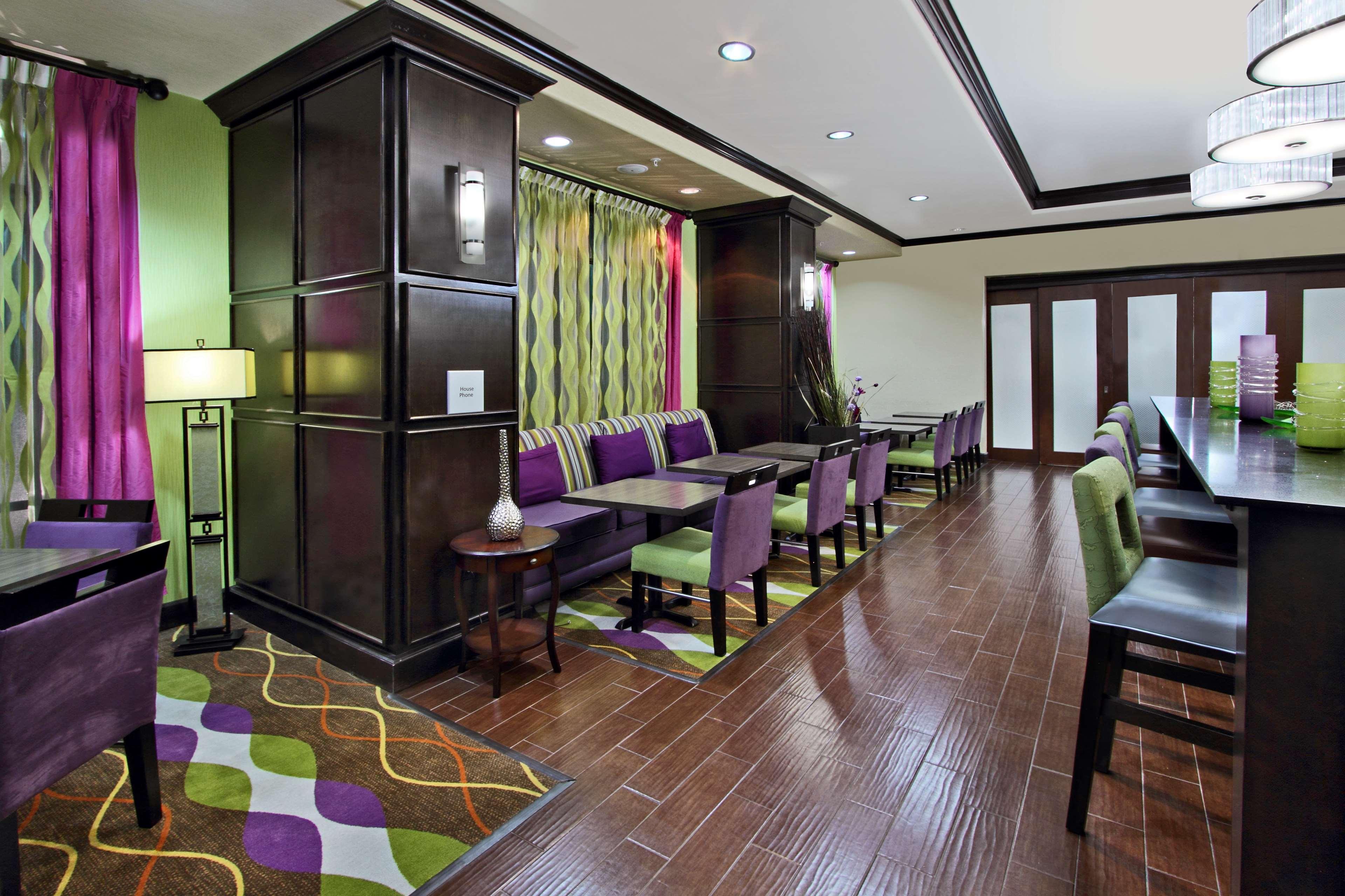 Hampton Inn Beeville Bagian luar foto