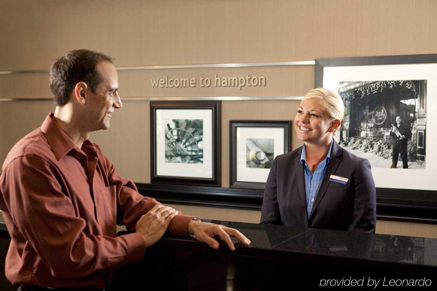 Hampton Inn Beeville Bagian luar foto